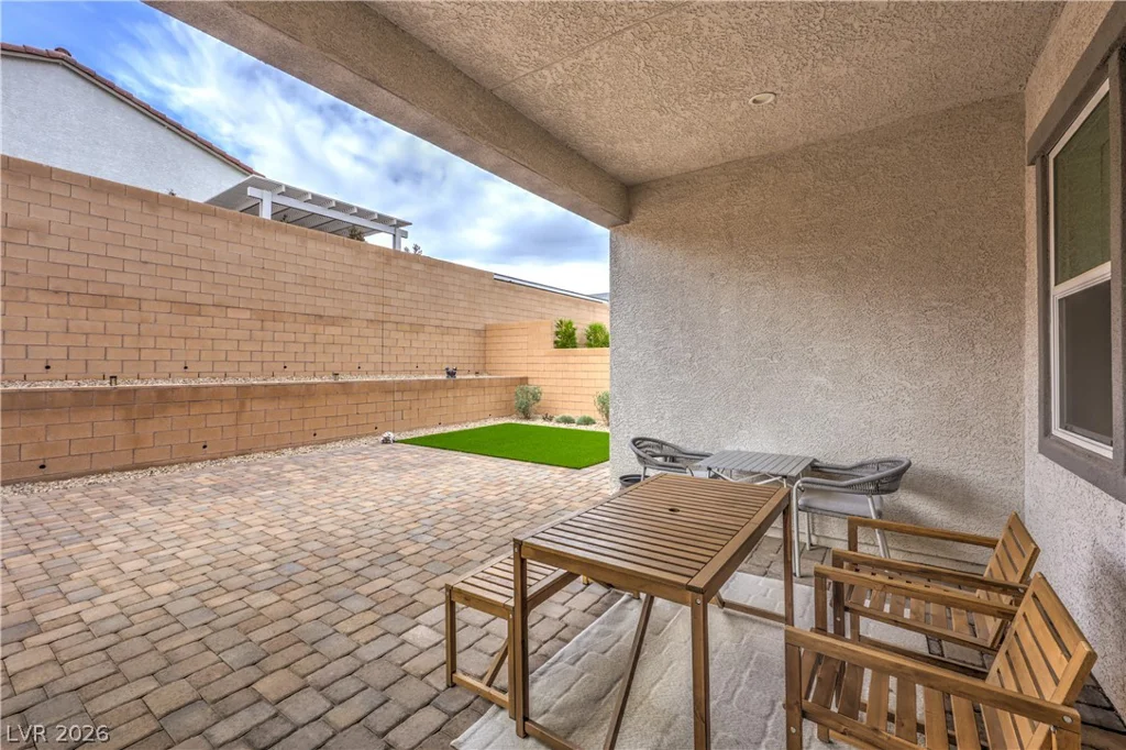 8935 Cassia Winds, Las Vegas, NV 89166