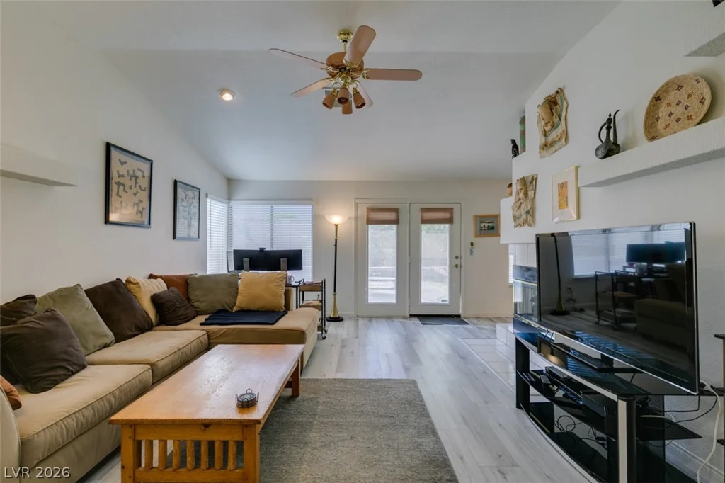 7813 Waterfalls, Las Vegas, NV 89128