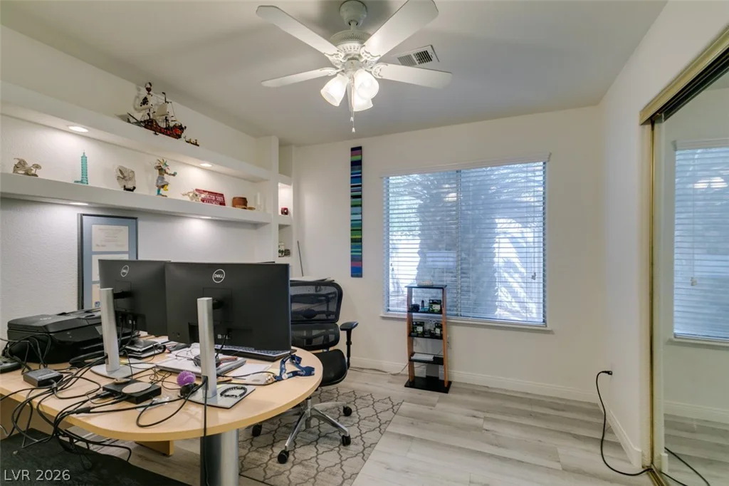 7813 Waterfalls, Las Vegas, NV 89128