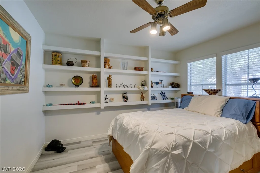 7813 Waterfalls, Las Vegas, NV 89128