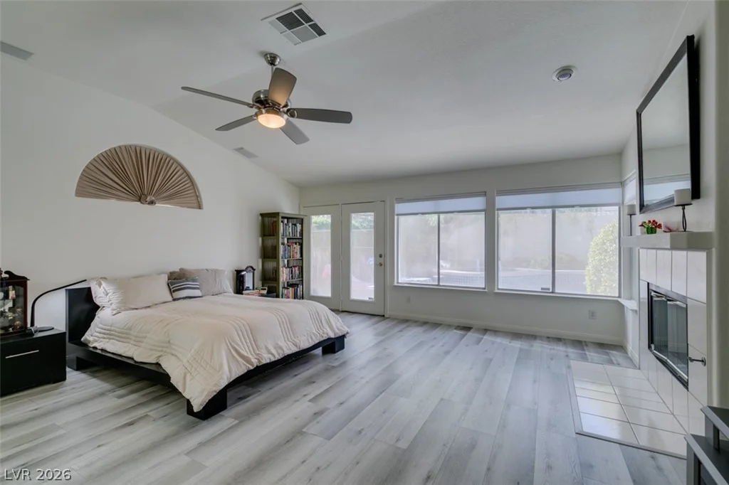 7813 Waterfalls, Las Vegas, NV 89128