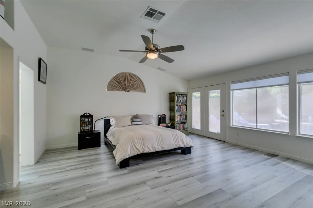 7813 Waterfalls, Las Vegas, NV 89128