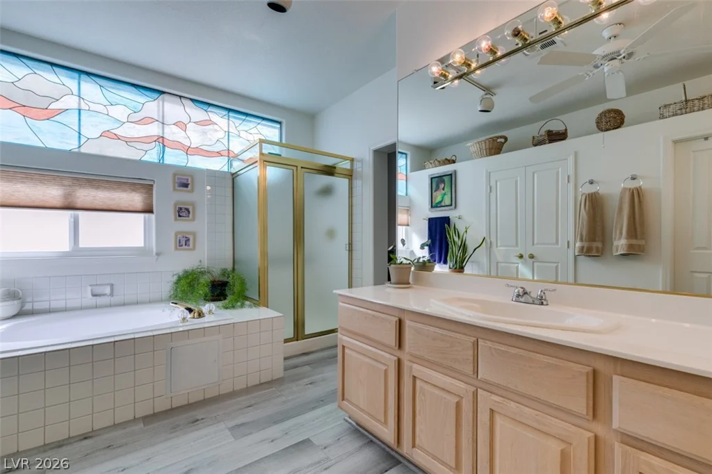 7813 Waterfalls, Las Vegas, NV 89128