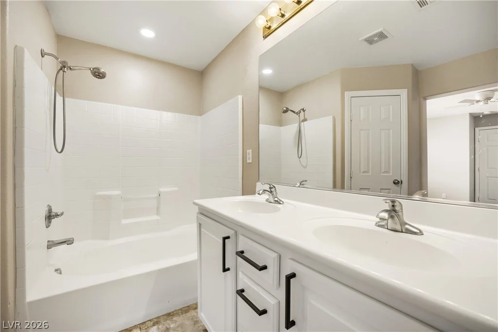1064 Sonora Hill, Las Vegas, NV 89138