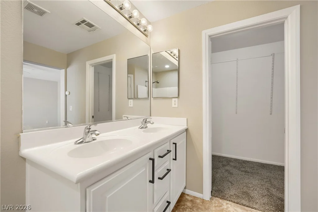 1064 Sonora Hill, Las Vegas, NV 89138