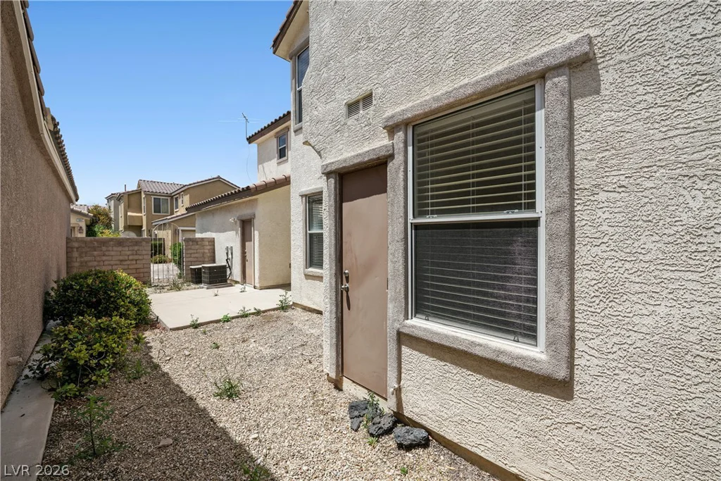 1064 Sonora Hill, Las Vegas, NV 89138