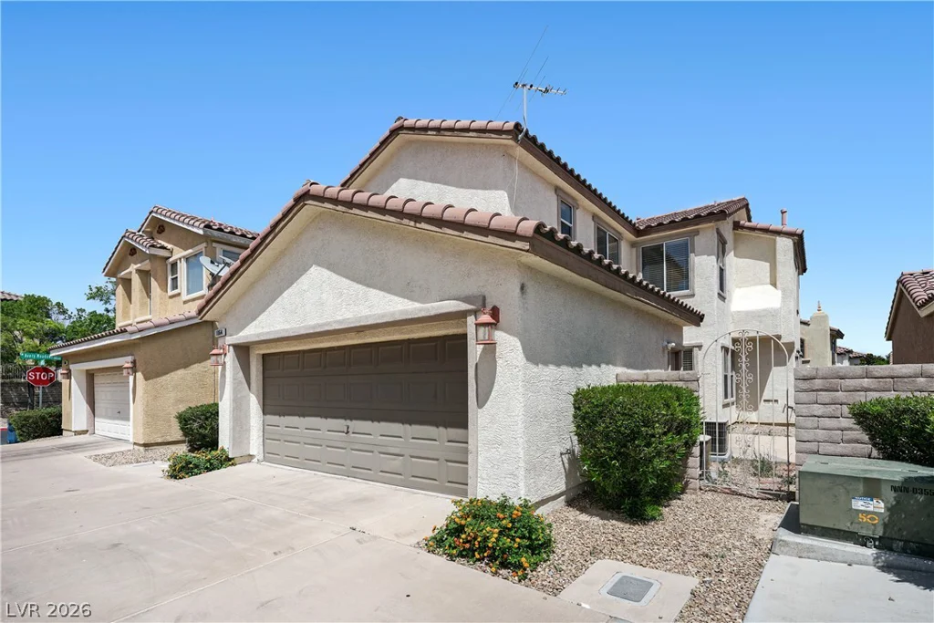 1064 Sonora Hill, Las Vegas, NV 89138