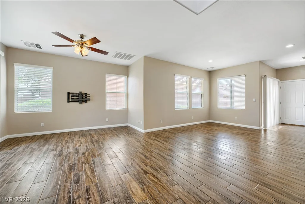 1064 Sonora Hill, Las Vegas, NV 89138
