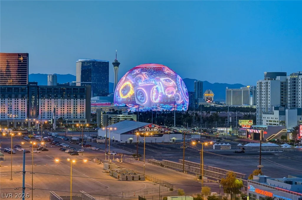 125 HARMON, Las Vegas, NV 89109