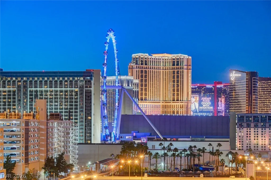 125 HARMON, Las Vegas, NV 89109