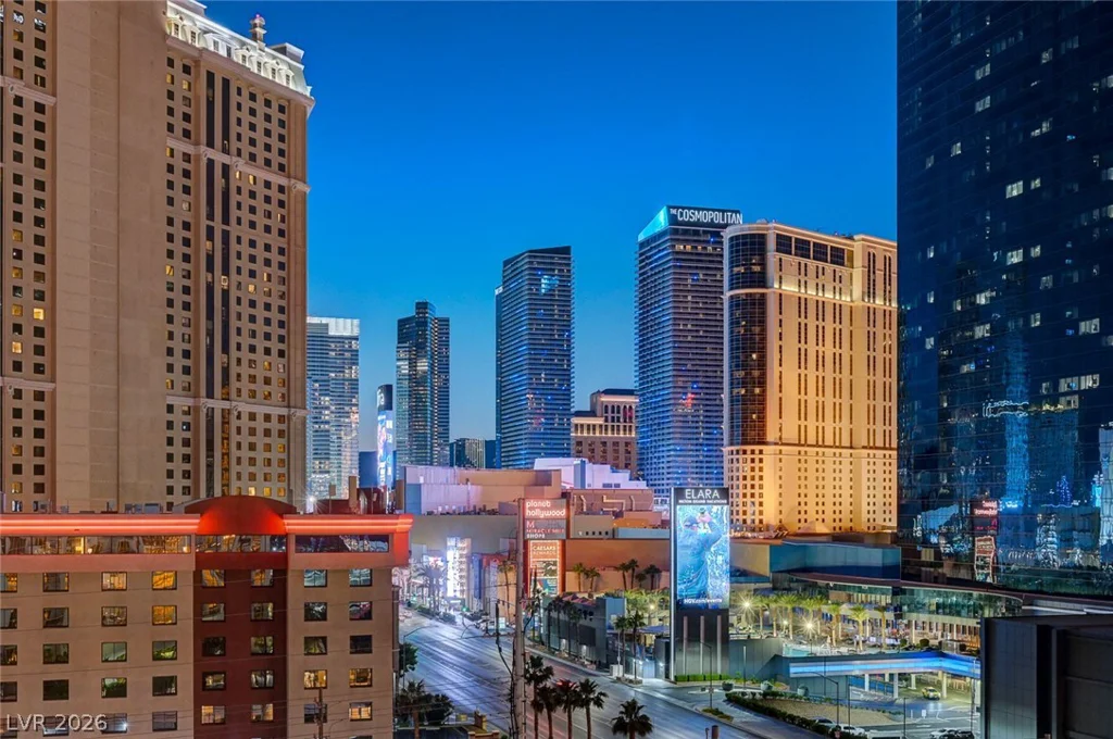 125 HARMON, Las Vegas, NV 89109