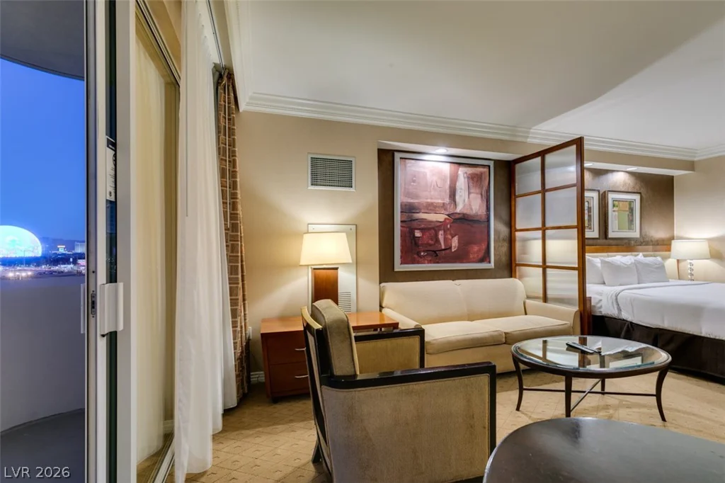 125 HARMON, Las Vegas, NV 89109