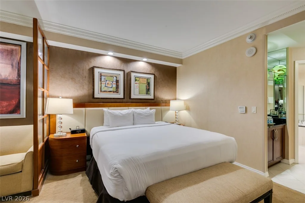 125 HARMON, Las Vegas, NV 89109
