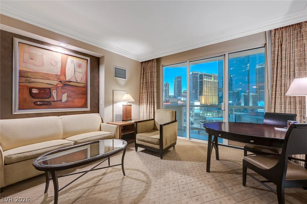 125 HARMON, Las Vegas, NV 89109