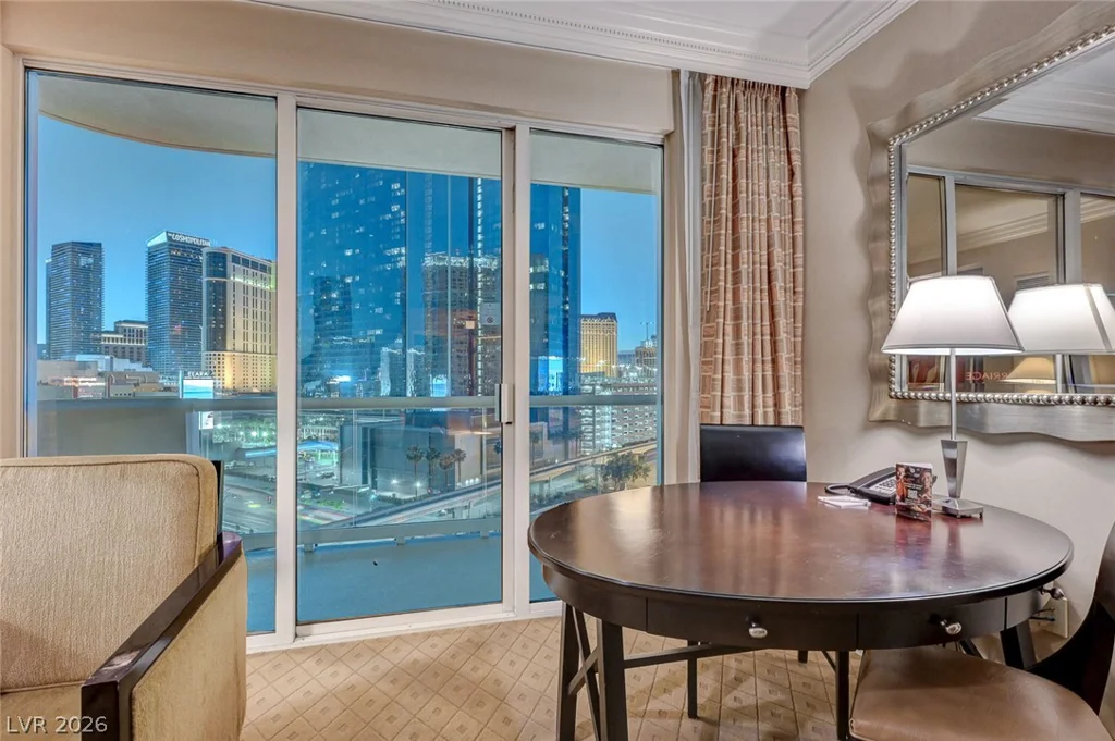 125 HARMON, Las Vegas, NV 89109