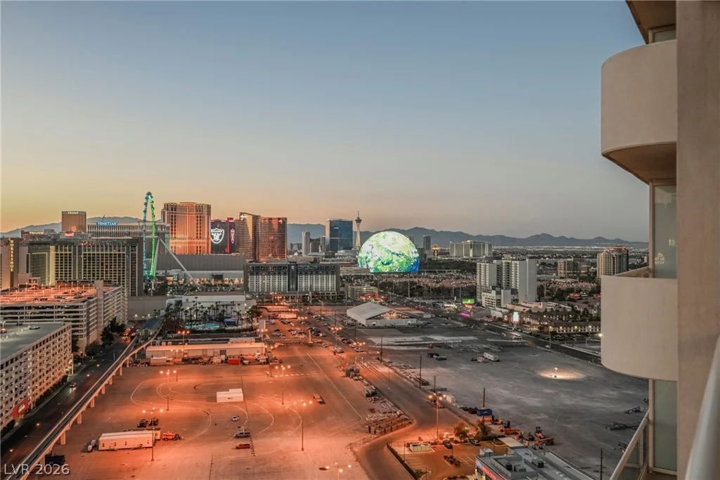 125 HARMON, Las Vegas, NV 89109