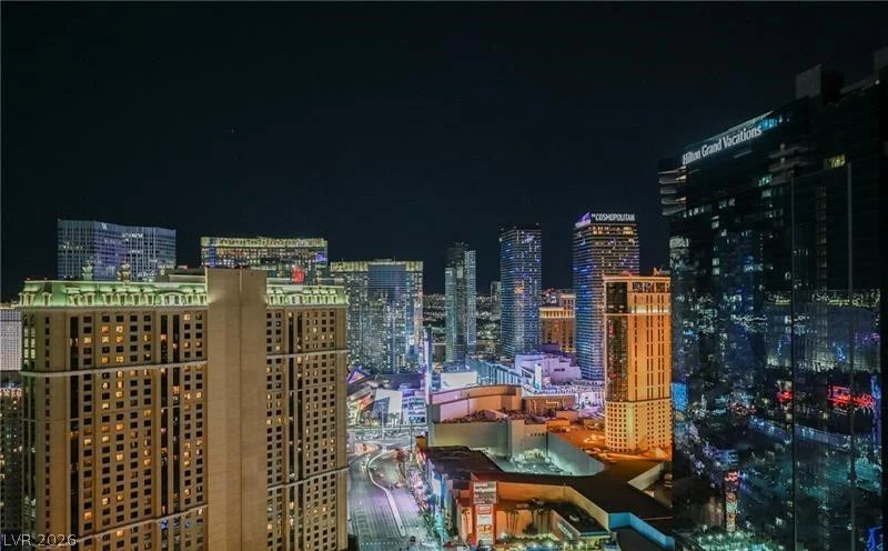 125 HARMON, Las Vegas, NV 89109