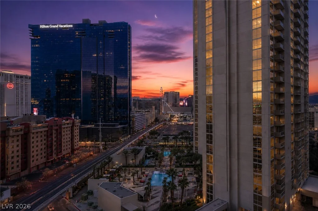 145 HARMON, Las Vegas, NV 89109