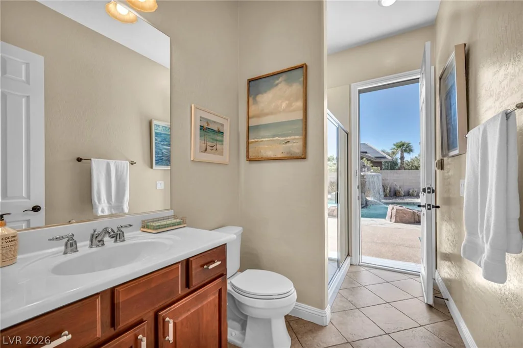8404 Myerlee, Las Vegas, NV 89131