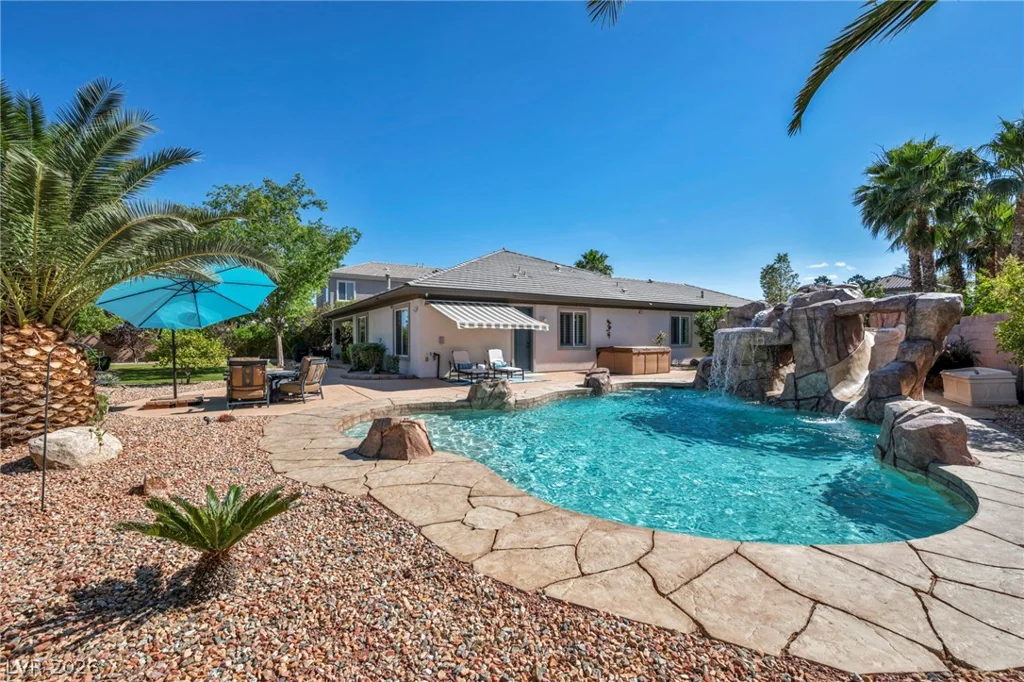 8404 Myerlee, Las Vegas, NV 89131