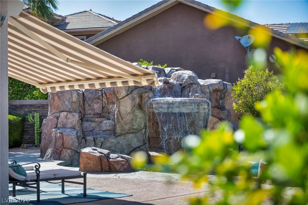 8404 Myerlee, Las Vegas, NV 89131