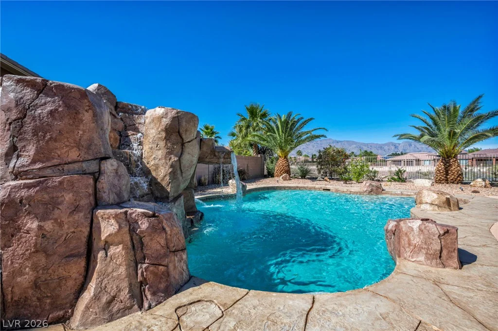 8404 Myerlee, Las Vegas, NV 89131