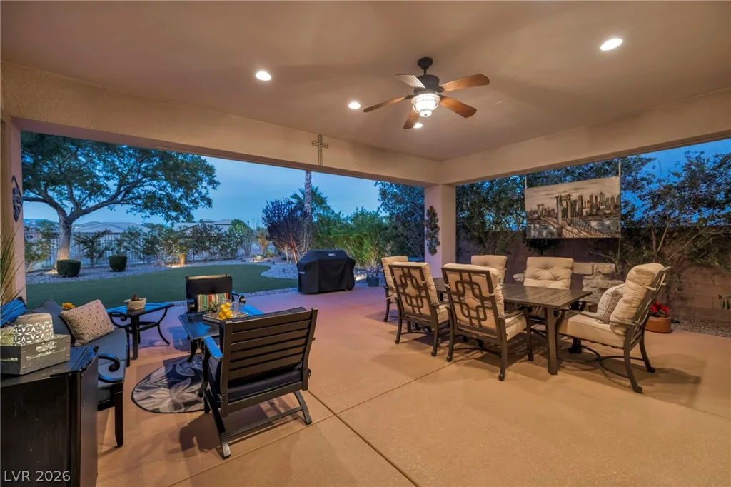 8404 Myerlee, Las Vegas, NV 89131