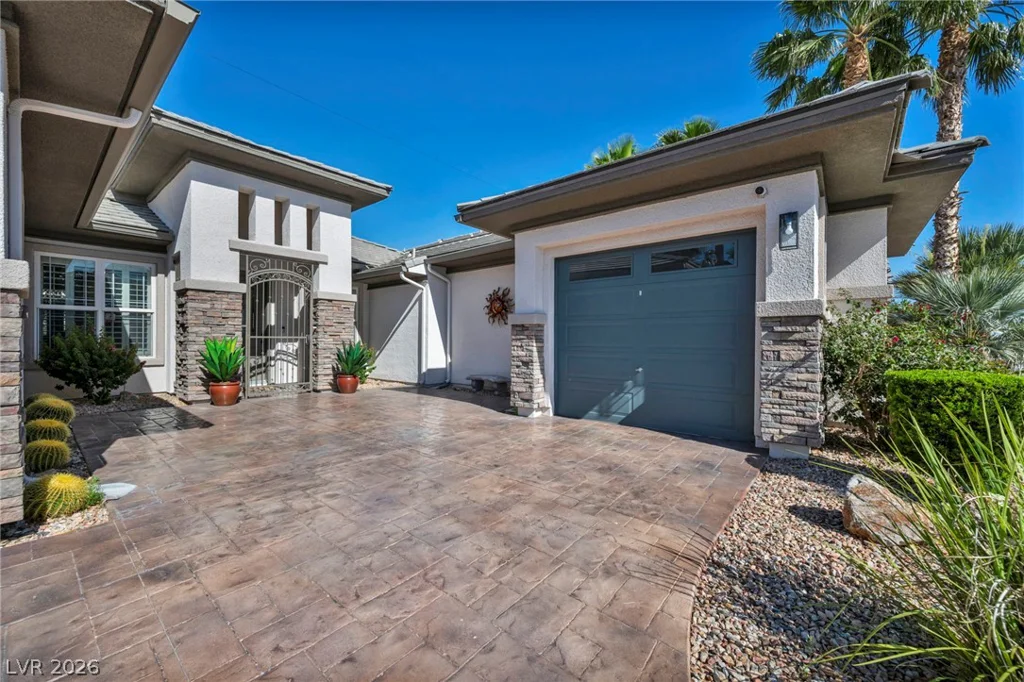 8404 Myerlee, Las Vegas, NV 89131