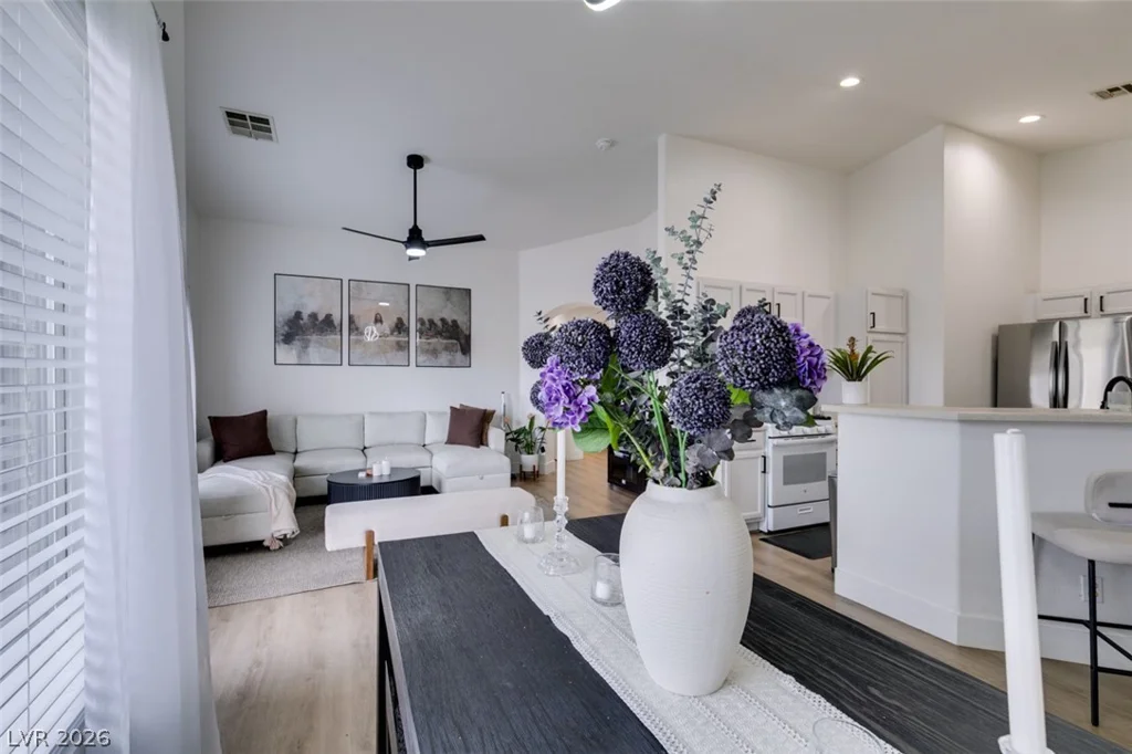 6315 Dan Blocker, Henderson, NV 89011