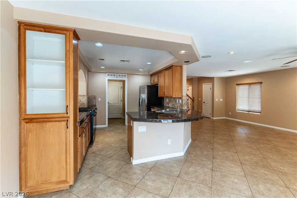 10029 Pipestone, Las Vegas, NV 89141