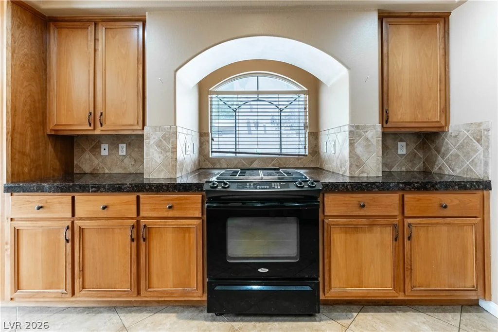 10029 Pipestone, Las Vegas, NV 89141