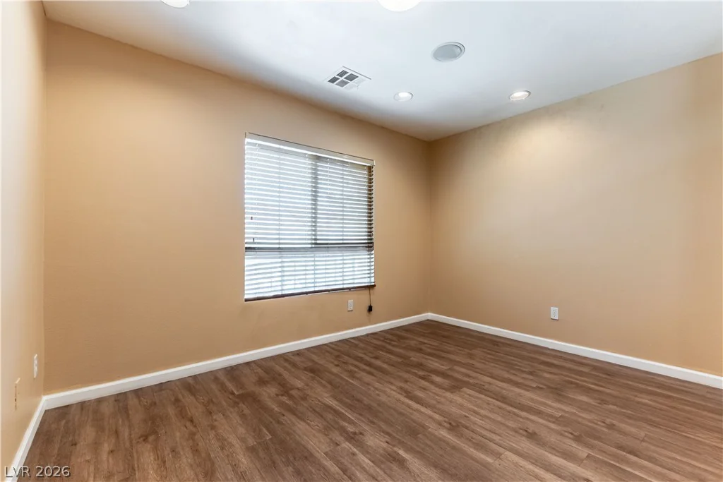 10029 Pipestone, Las Vegas, NV 89141