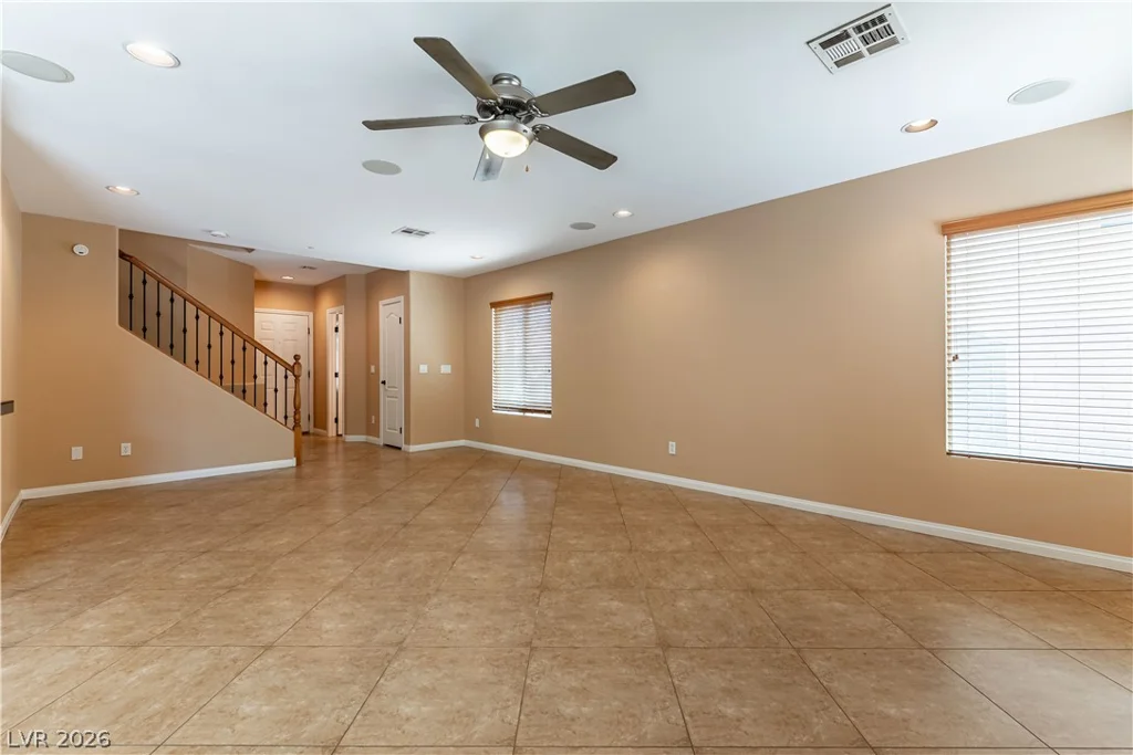 10029 Pipestone, Las Vegas, NV 89141