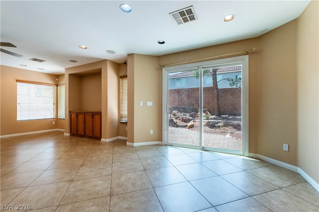 10029 Pipestone, Las Vegas, NV 89141