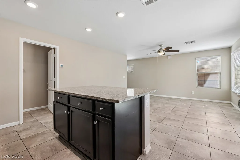 6439 Broadcloth, Las Vegas, NV 89122