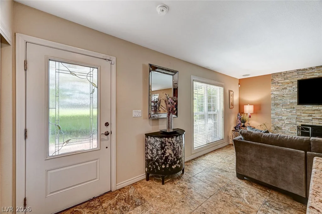 726 Tam O Shanter, Las Vegas, NV 89109