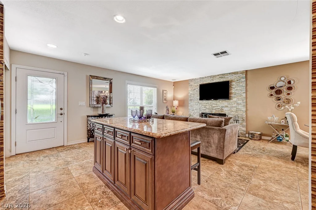726 Tam O Shanter, Las Vegas, NV 89109