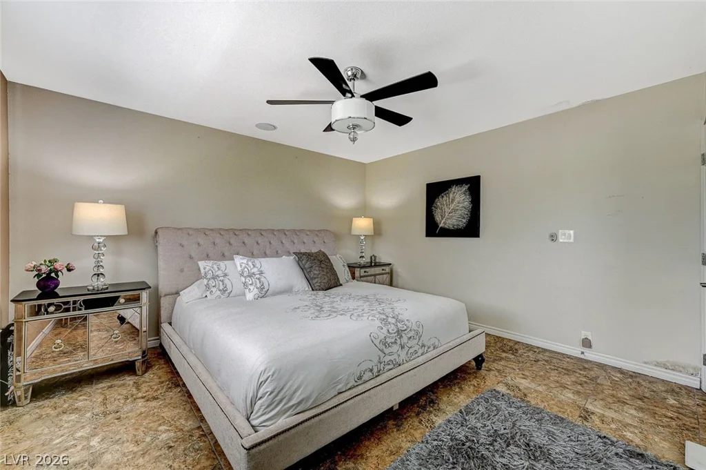 726 Tam O Shanter, Las Vegas, NV 89109