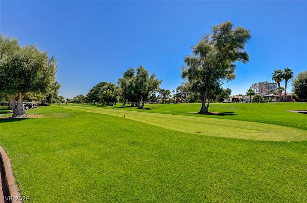 726 Tam O Shanter, Las Vegas, NV 89109
