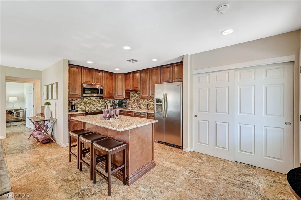 726 Tam O Shanter, Las Vegas, NV 89109