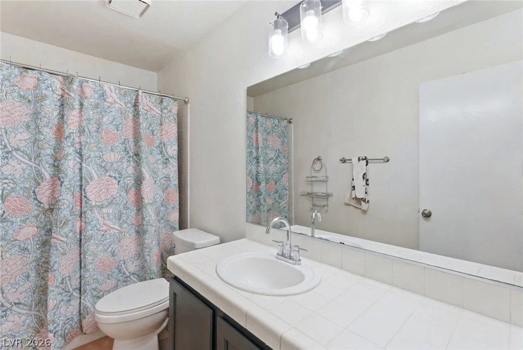 2313 Diamondback, Las Vegas, NV 89117
