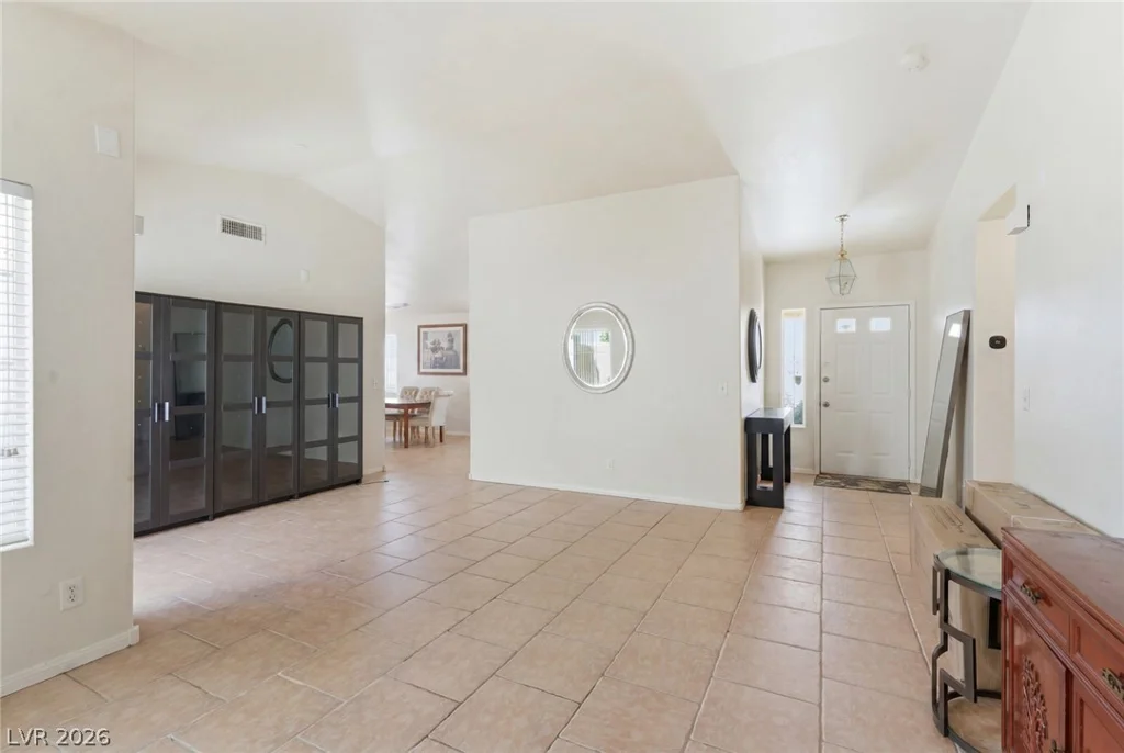 2313 Diamondback, Las Vegas, NV 89117
