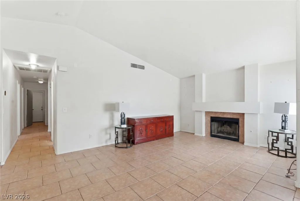 2313 Diamondback, Las Vegas, NV 89117