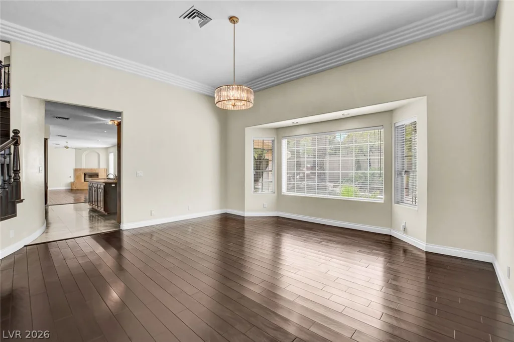 1931 Fox Canyon, Las Vegas, NV 89117