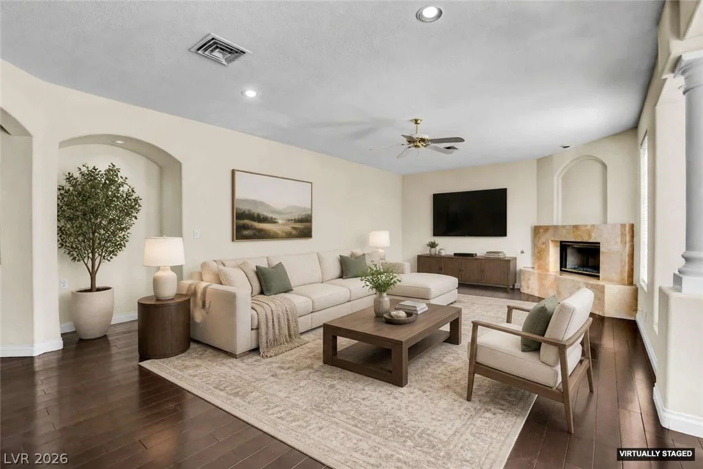 1931 Fox Canyon, Las Vegas, NV 89117