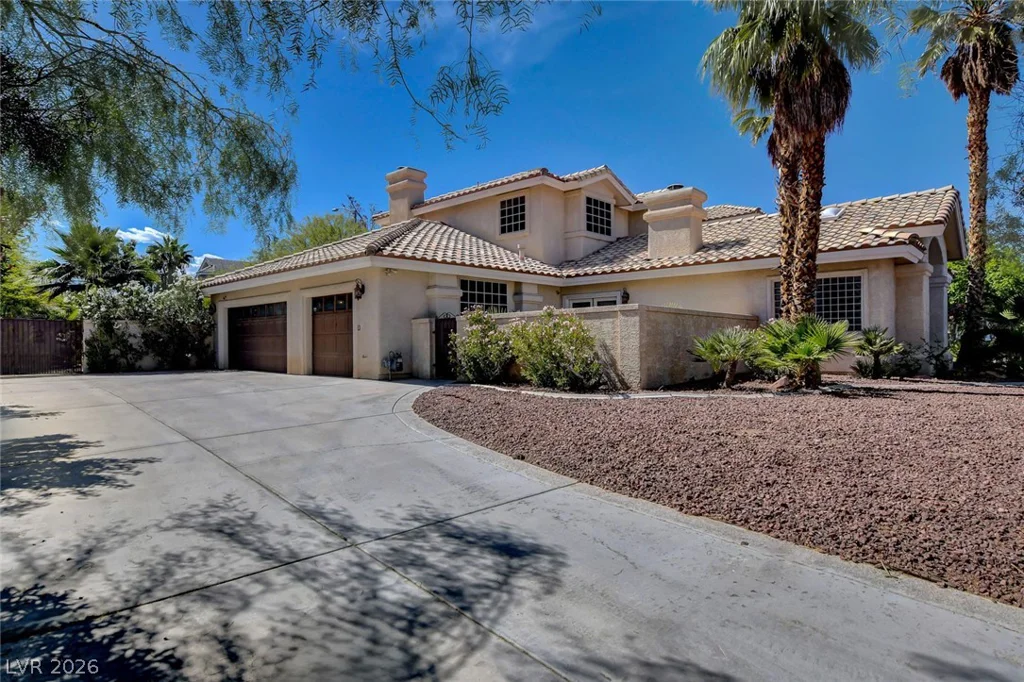 1931 Fox Canyon, Las Vegas, NV 89117