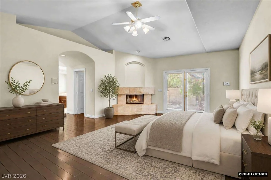 1931 Fox Canyon, Las Vegas, NV 89117