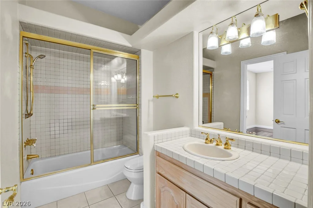 1931 Fox Canyon, Las Vegas, NV 89117