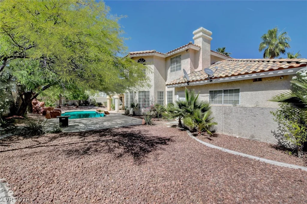 1931 Fox Canyon, Las Vegas, NV 89117