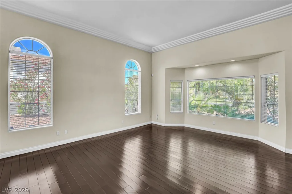 1931 Fox Canyon, Las Vegas, NV 89117